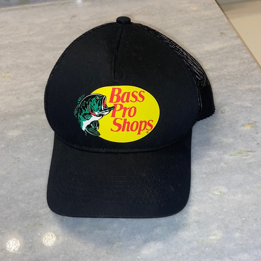 mens bass pro trucker hat